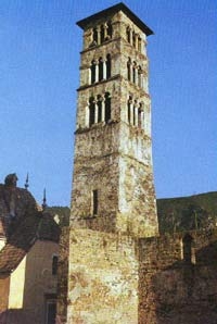 Jajce, zvonik crkve Sv.Luke, XIV-XV stoljece,rijedak primjer romanicke arhitekture u BH Jedini je originalni srednjovjekovni toranj u unutrasnjosti \